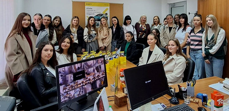 posjeta reiffeisen banci projektna sedmica ugostiteljsko ekonomska skola